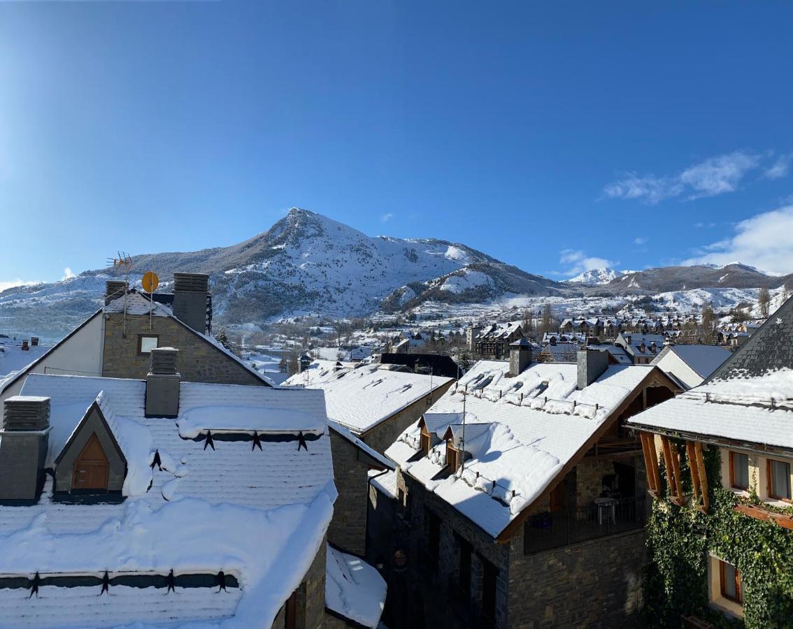 Esplendido Atico En Sallent Con Vistas Sallent de Gállego Extérieur photo